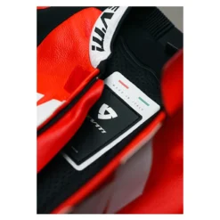 Rev'it Samples One Piece Scorpio -Motoruitrusting Winkel revit samples one piece scorpio 4