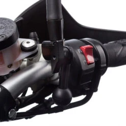 Ultimate Addons Mirror Mount + 3 Prong Adapter -Motoruitrusting Winkel ultimate addons mirror mount 3 prong adapter 3